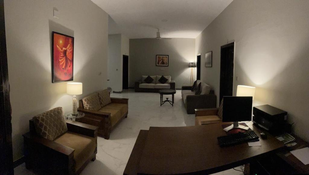 The Riviera Hotell Islamabad Eksteriør bilde