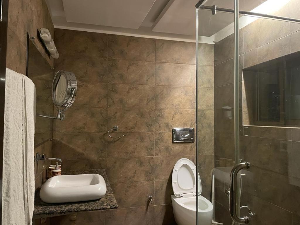 The Riviera Hotell Islamabad Eksteriør bilde